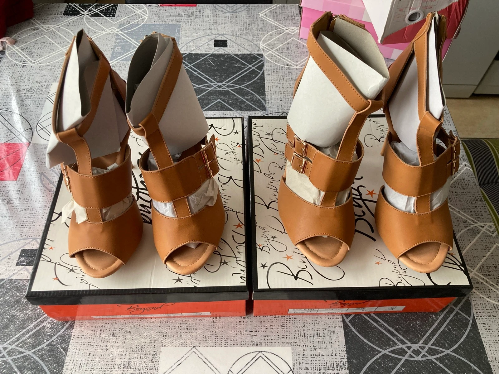 Lot chaussures femme ( lire description) 